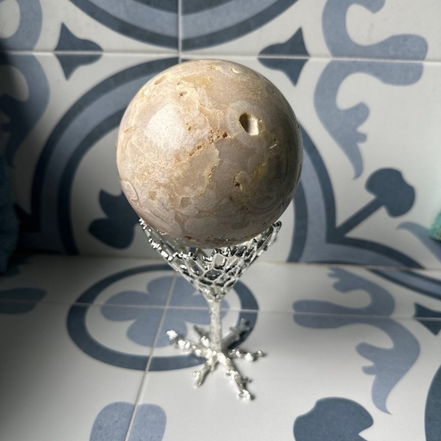 Bird Nest Sphere Holder Stand - Silver Color