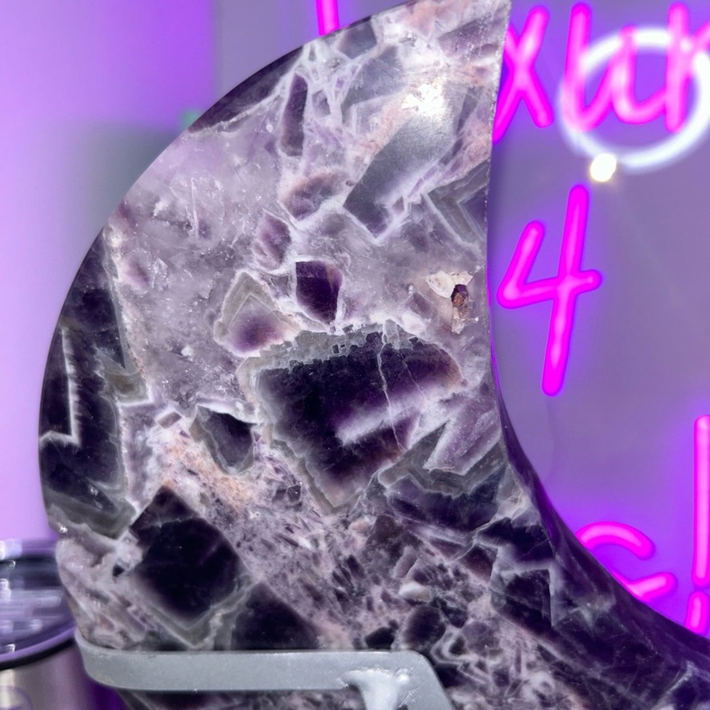 Chevron Dream Amethyst Crescent Moon plate - CHAMYMOON-LRG  123MM 1331g