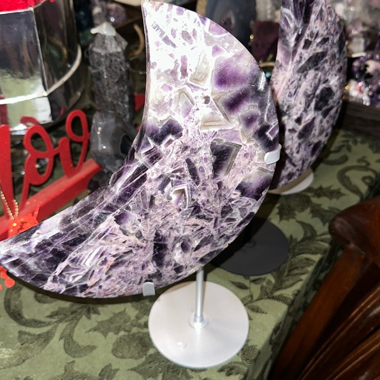 Chevron Dream Amethyst Crescent Moon plate - CHAMYMOON-LRG  123MM 1331g