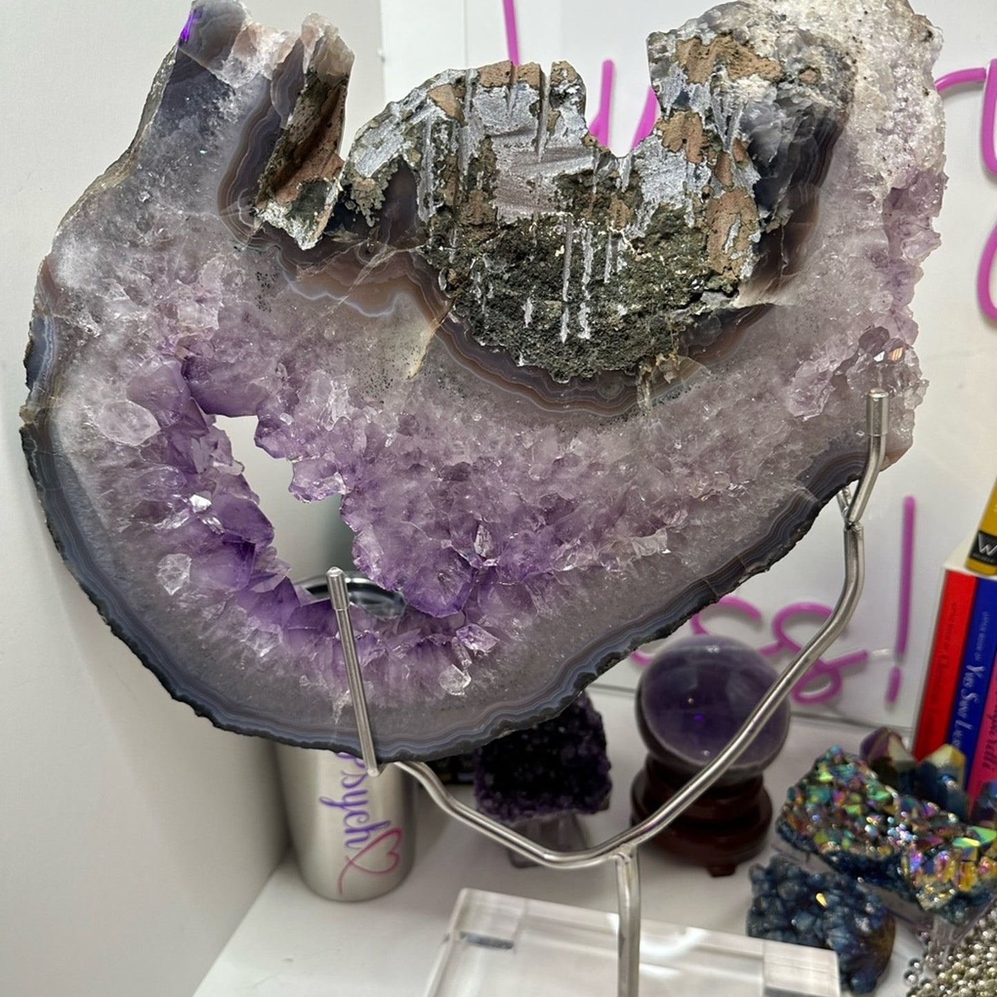Amethyst Large Point Portal w/Custom Stand- AMYPTLSTAND-001