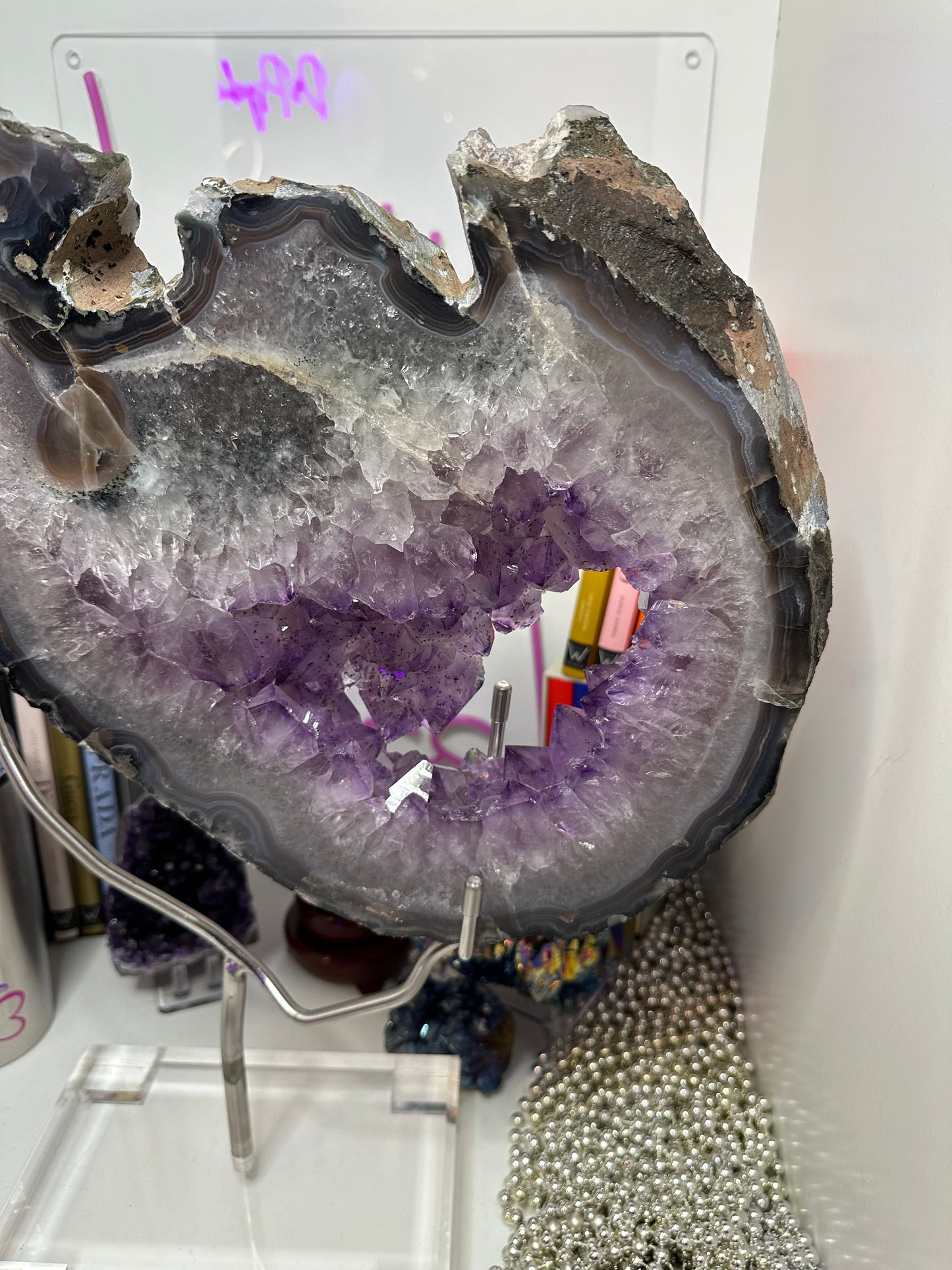 Amethyst Large Point Portal AMYPTLSTAND-001