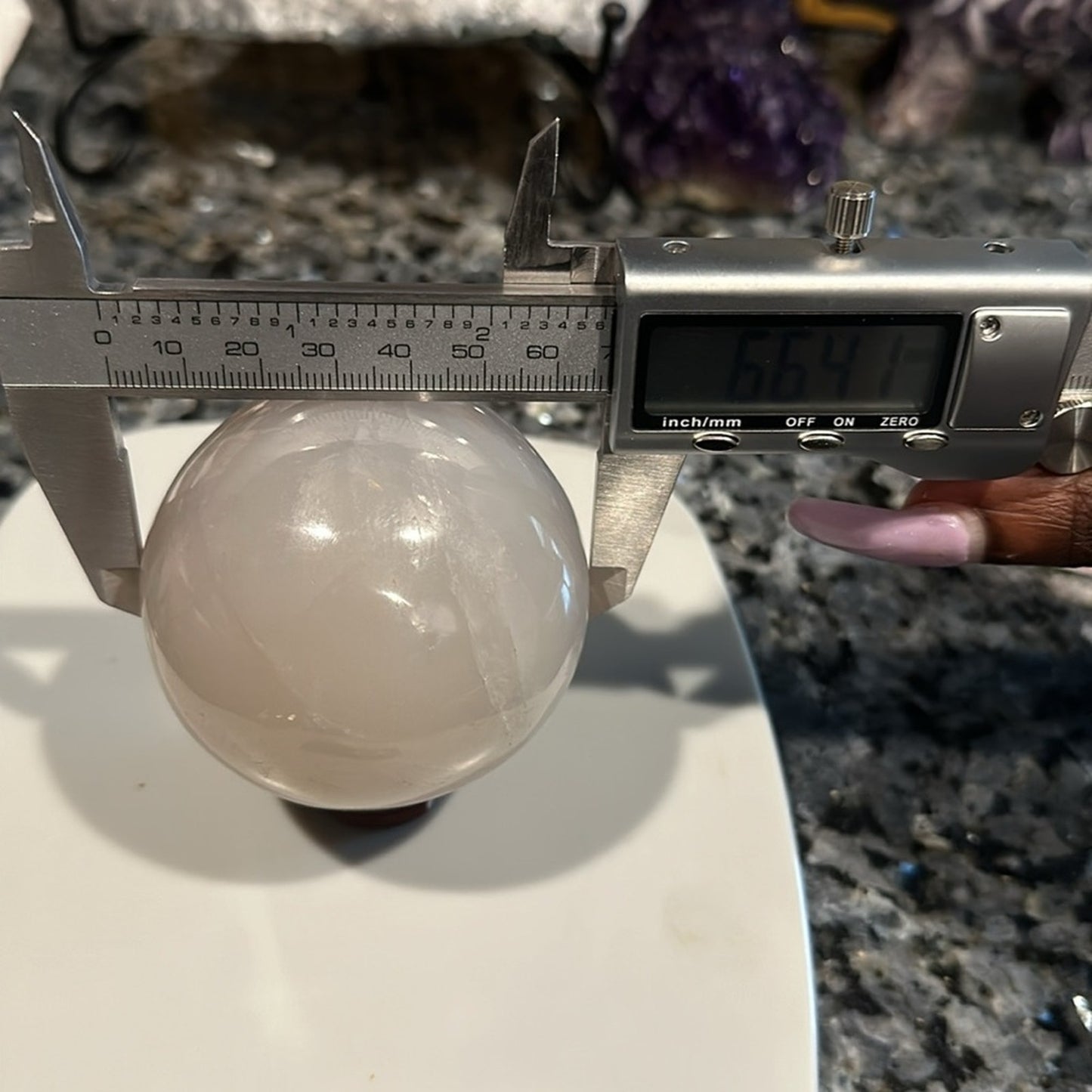 Lavender Quartz Sphere 66.33MM - LVFLTSP001