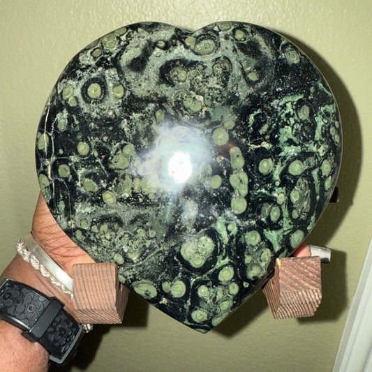 Kambaba Crystal Heart with Wood Stand