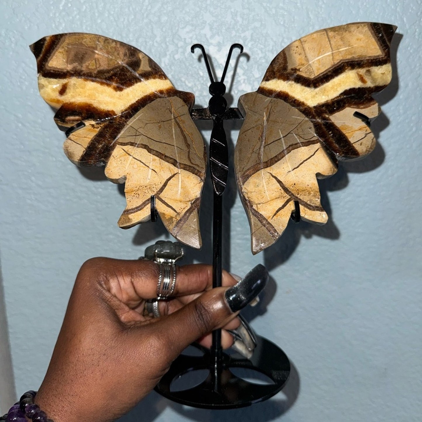 Septerian with gorgeous UV reaction Butterfly with stand 🦋FREE SHIPPING 🌹🌹