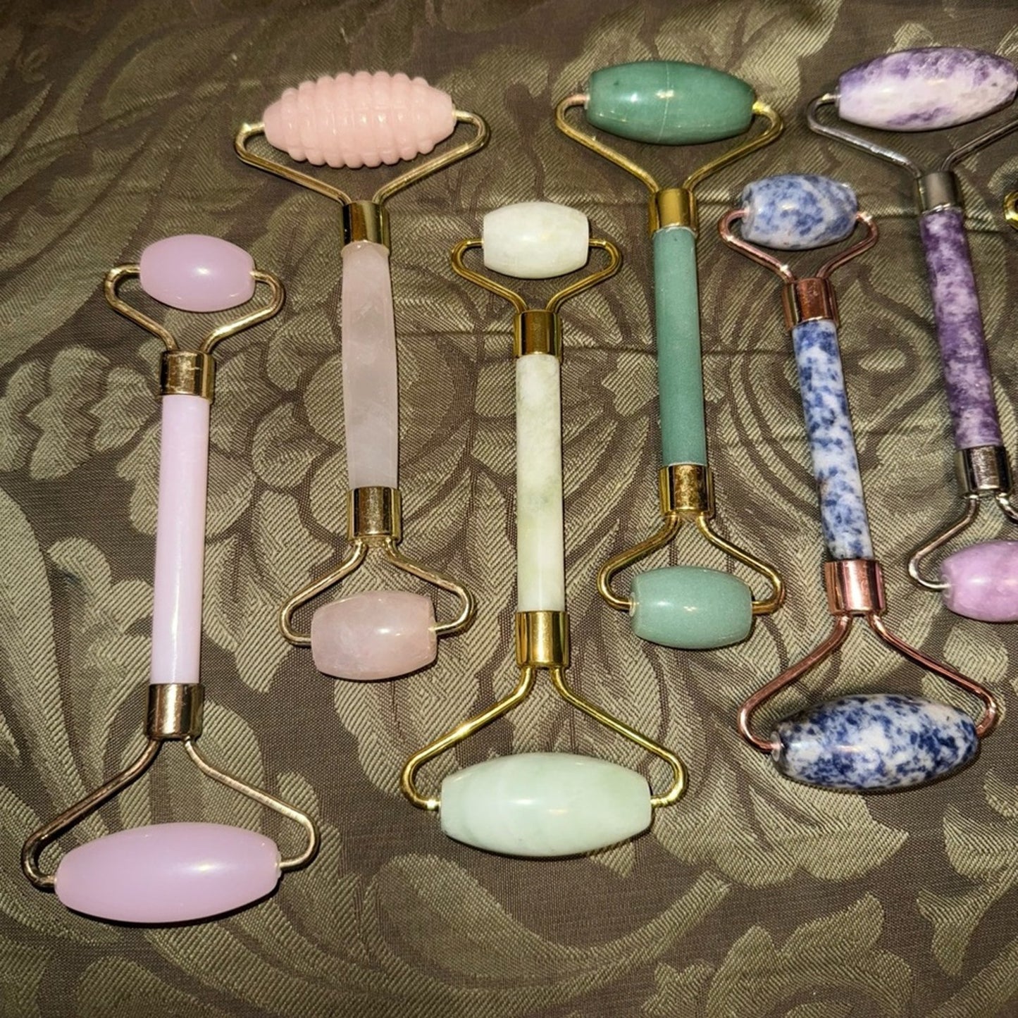 Assorted Natural Gemstone Facial Rollers - PRICE FOR 1 🌹🌹