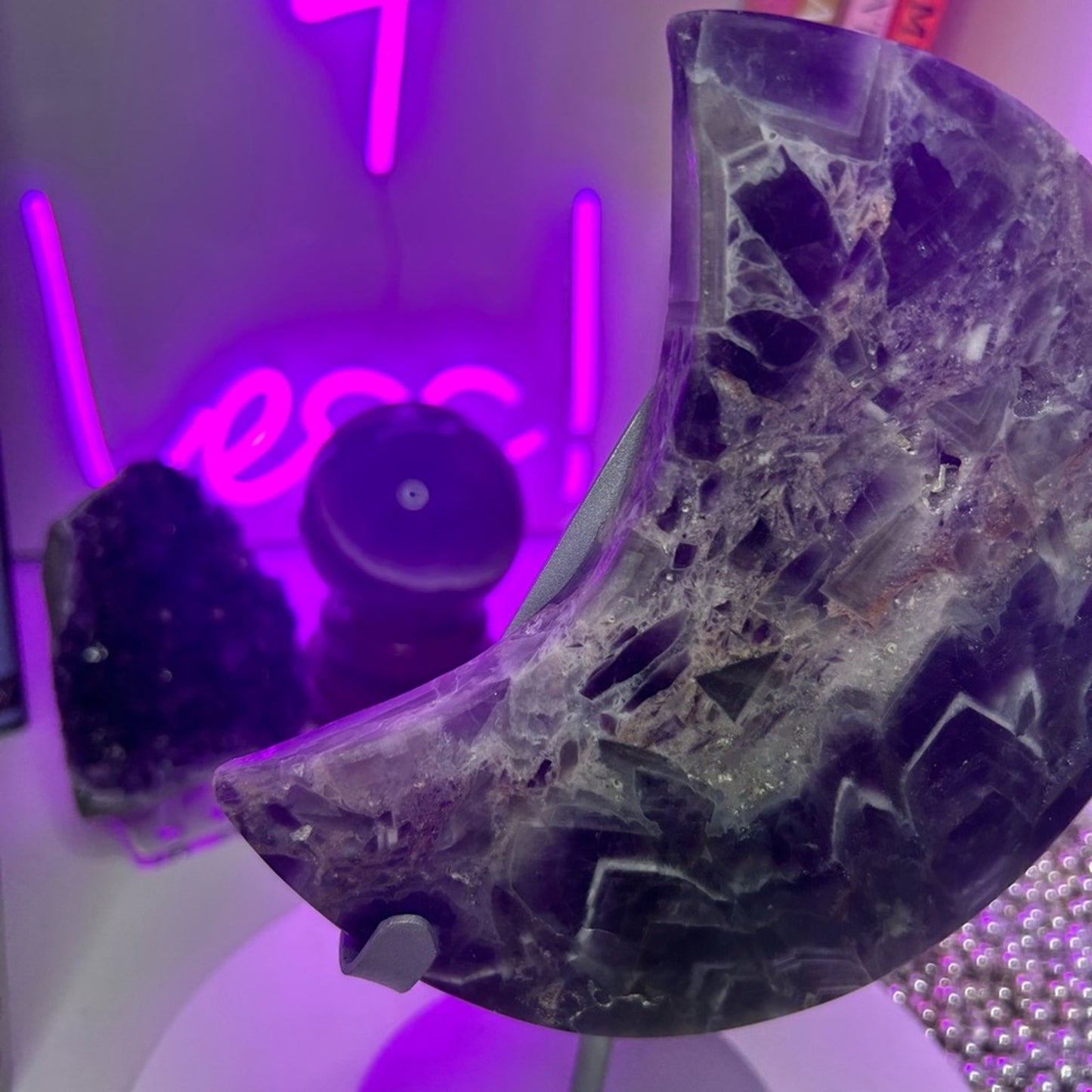 Chevron Dream Amethyst Crescent Moon plate - CHAMYMOON-SML 99.5MM 621g