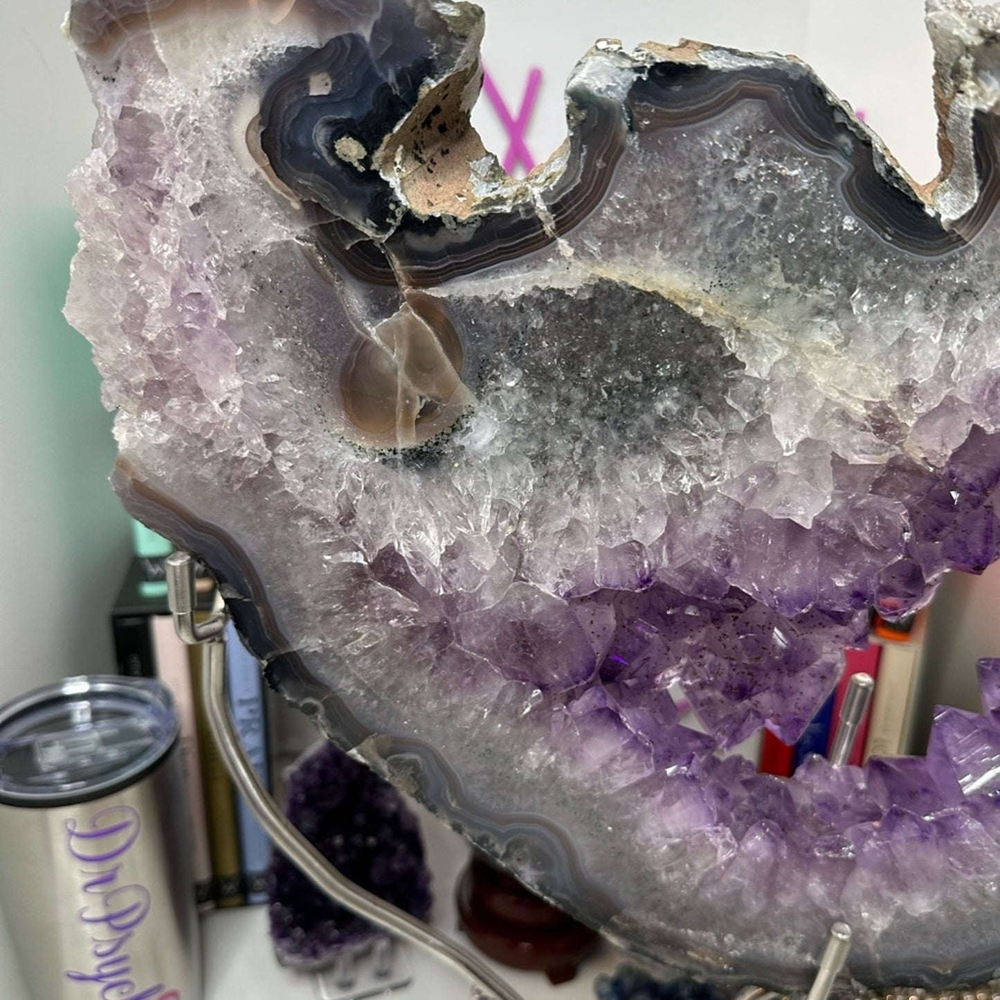 Amethyst Large Point Portal w/Custom Stand- AMYPTLSTAND-001